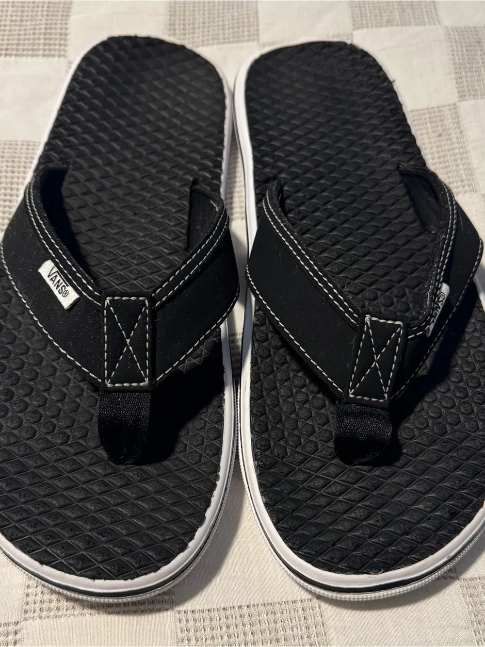 Vans Men’s Black & White Flip-Flop Sandals